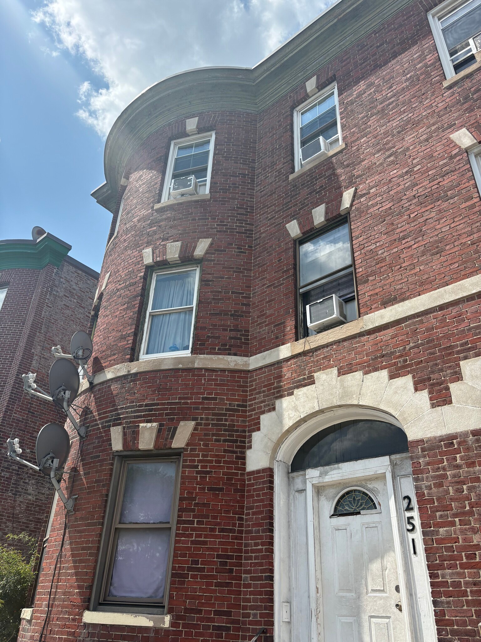 251 Cambridge St, Boston, MA à vendre Photo principale– Image 1 sur 4
