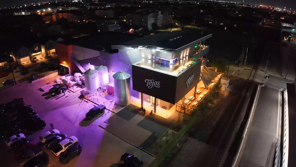 2101 Summer St, Houston, TX à louer - Vidéo sur l’annonce professionnelle – Image 3 sur 33