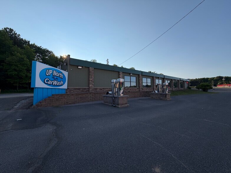 135 Brookton Road, Marquette, MI à vendre - Photo de l’immeuble – Image 2 sur 10