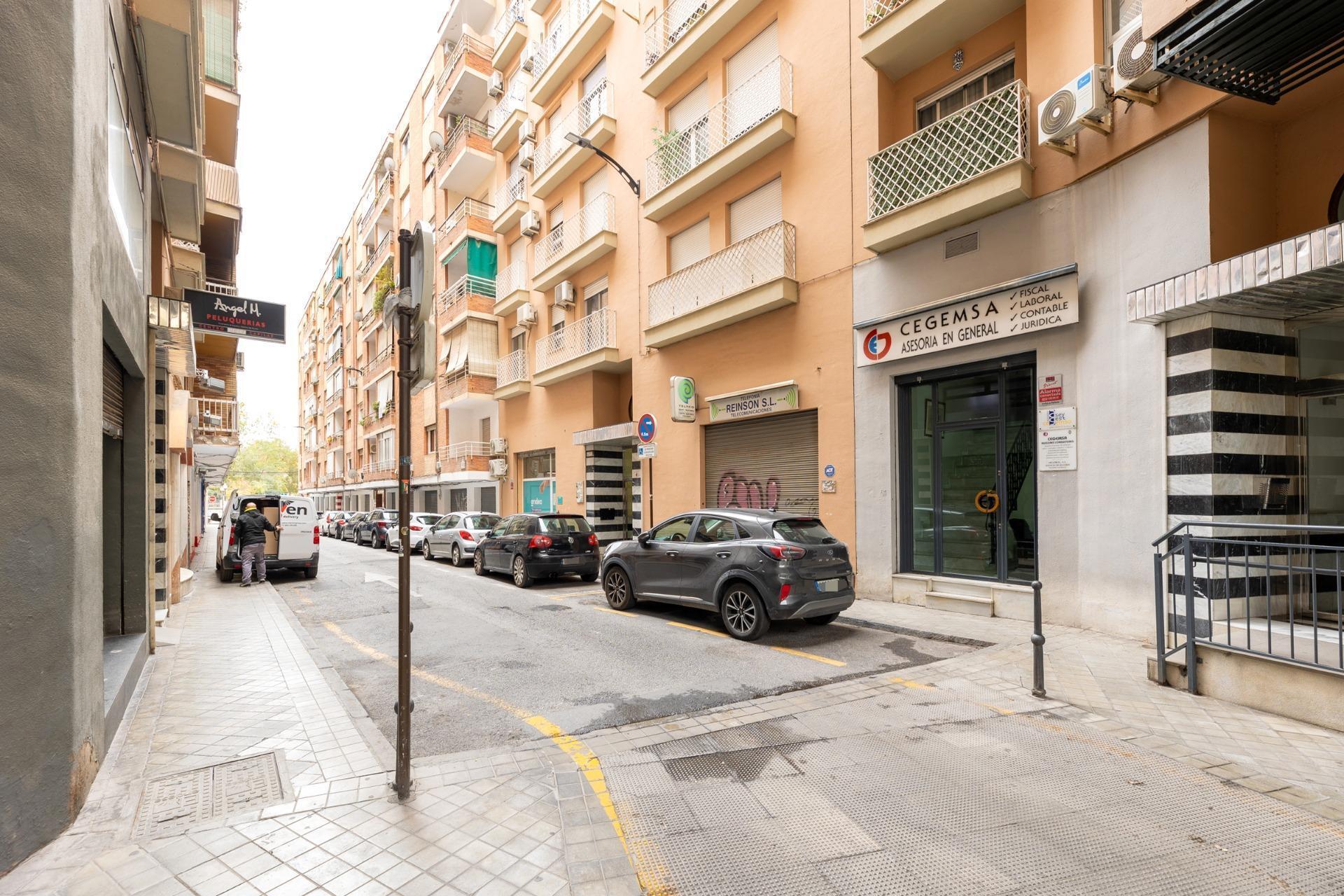Calle Nazaríes, Granada, Granada à vendre Photo de l’immeuble– Image 1 sur 23