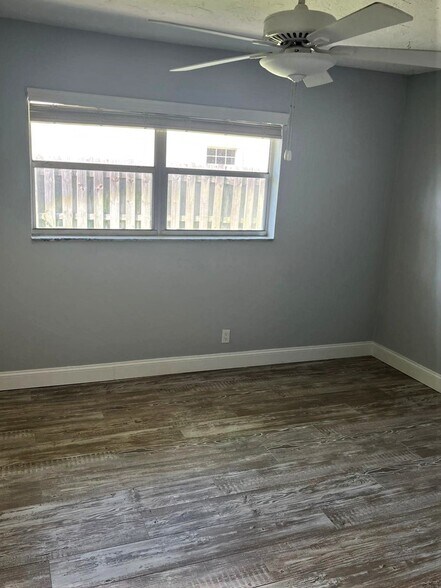 607 NE 7th Ave, Delray Beach, FL à vendre - Photo intérieure – Image 2 sur 17