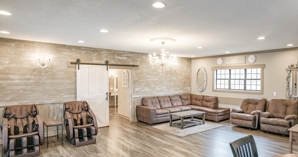 2180 Section Line Rd, Albertville, AL à vendre - Photo de l’immeuble – Image 3 sur 23