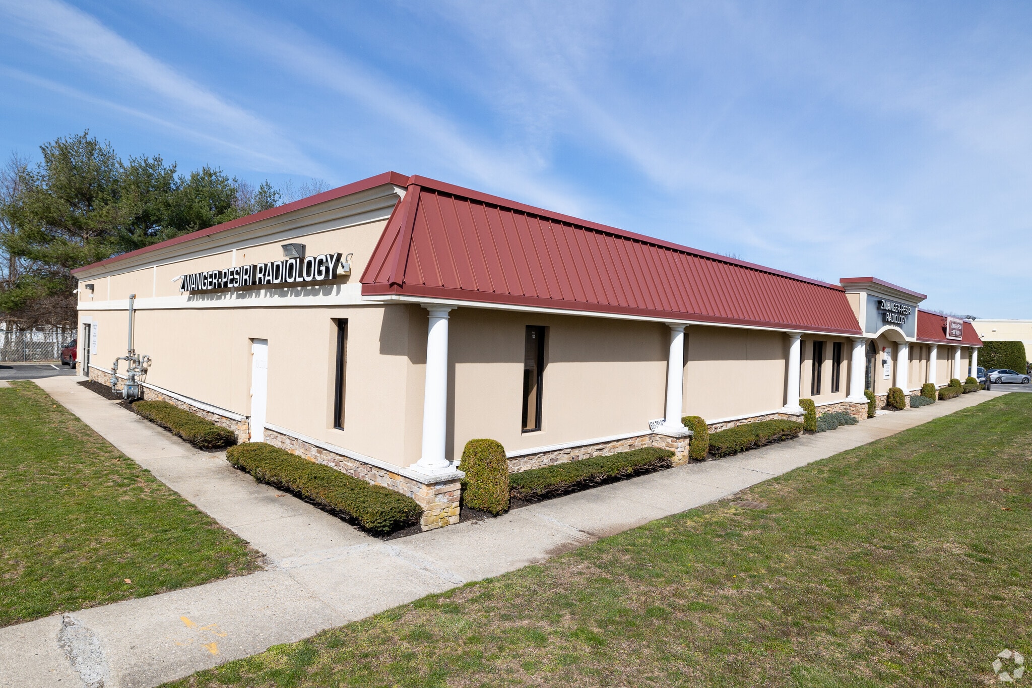 220-226 N. Belle Mead Rd. portefeuille de 2 biens à vendre sur LoopNet.fr Photo principale– Image 1 sur 12