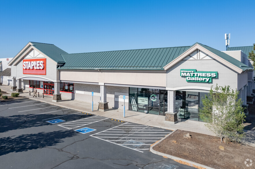 63485 N Highway 97, Bend, OR à louer - Photo de l’immeuble – Image 3 sur 3