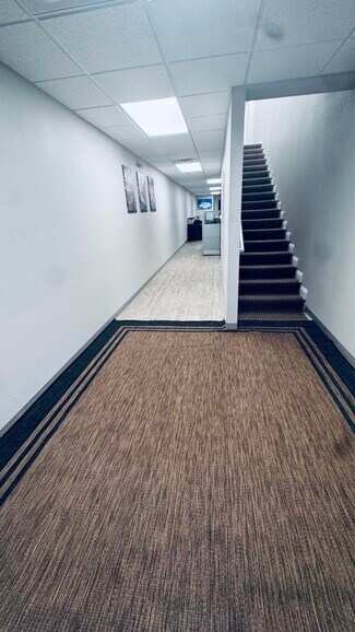 Plus de détails pour 6015 S Rainbow Blvd, Las Vegas, NV - Coworking à louer