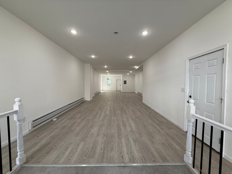 138 Monticello Ave, Jersey City, NJ à louer - Photo intérieure – Image 2 sur 6