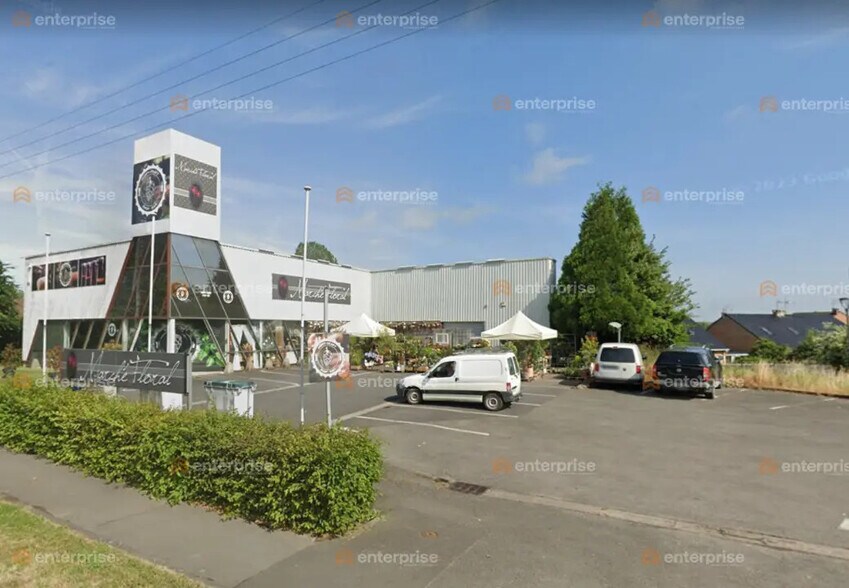 Local commercial dans Saint-Martin-lez-Tatinghem à louer - Photo de l’immeuble – Image 1 sur 1