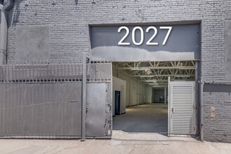 2023-2043 S Santa Fe Ave, Los Angeles, CA à louer Photo intérieure– Image 1 sur 9