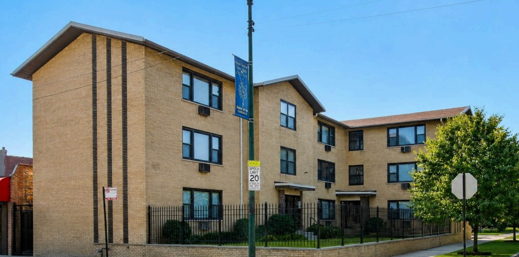 8701 S Clyde Ave, Chicago, IL à vendre Photo de l’immeuble– Image 1 sur 14