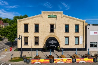 Plus de détails pour 17 S 2nd St, Grand Haven, MI - Bureau à vendre
