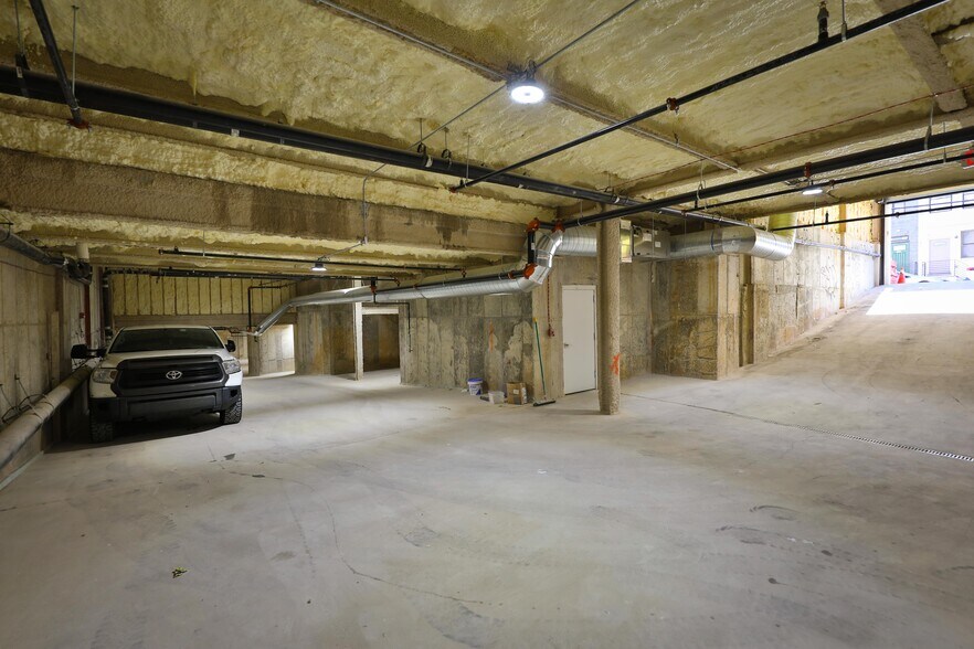 836 N Broad St, Philadelphia, PA à vendre - Photo de l’immeuble – Image 3 sur 11