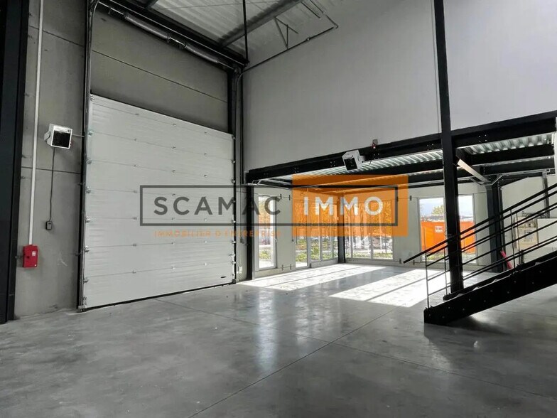 Local d’activités dans Seclin à louer - Photo de l’immeuble – Image 3 sur 8