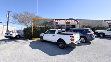 2435-2441 Boardwalk St, San Antonio, TX à louer Photo intérieure– Image 2 sur 2