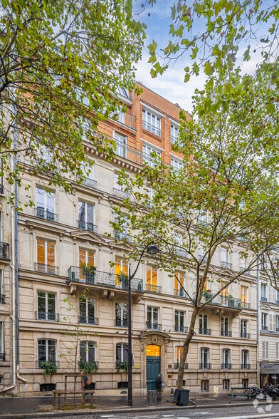 8 Avenue Percier, Paris à louer - Photo principale – Image 1 sur 10