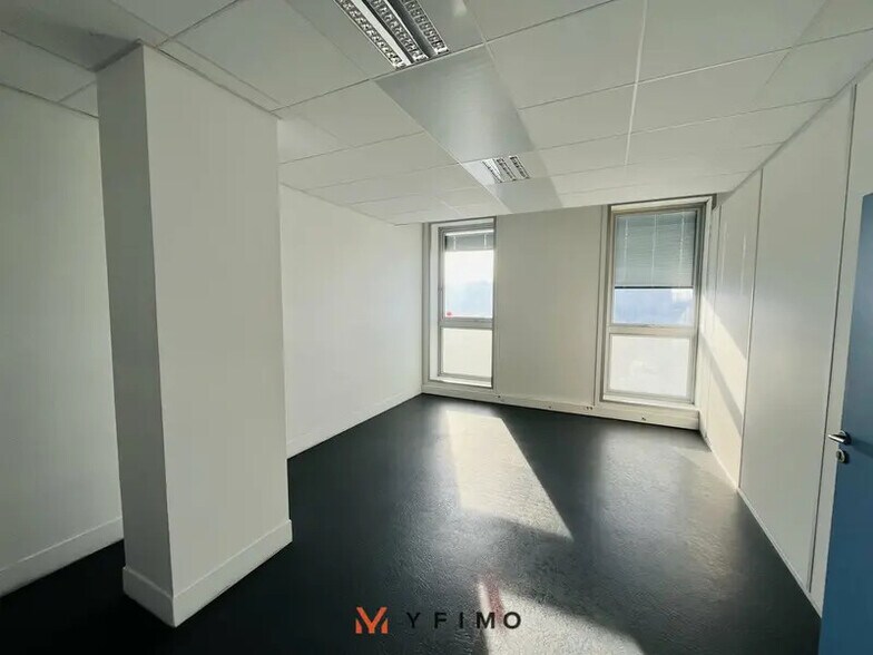 Bureau dans Argenteuil à louer - Photo intérieure – Image 3 sur 5