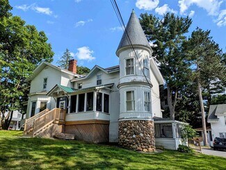 Plus de détails pour 44 Walnut St, Claremont, NH - Logement à vendre