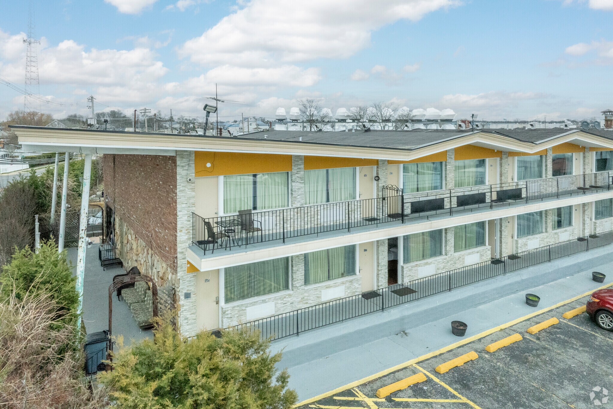 445 S Main St, Freeport, NY à louer Photo principale– Image 1 sur 12