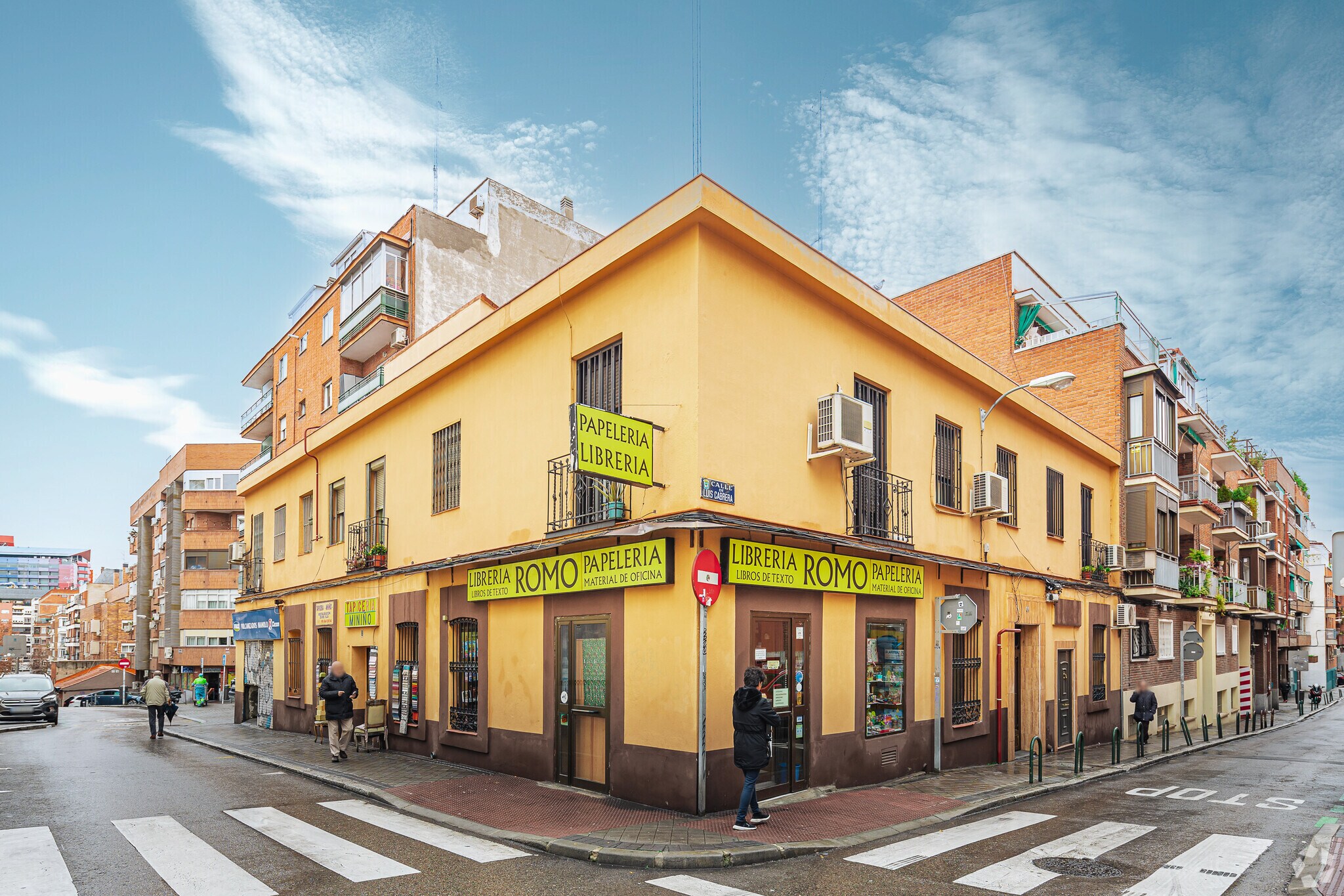 Immeuble residentiel dans Madrid, Madrid à vendre Photo principale– Image 1 sur 4