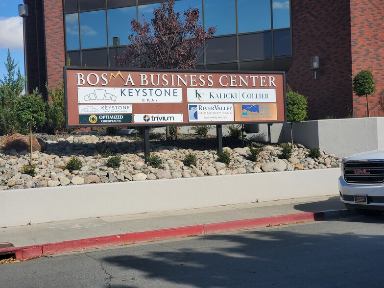 401 Ryland St, Reno, NV à louer - Photo de l’immeuble – Image 2 sur 15