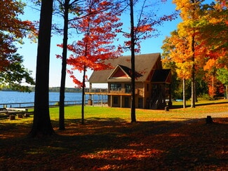 Plus de détails pour 6853 W Lake Rd, Silver Springs, NY - Spécialisé à vendre