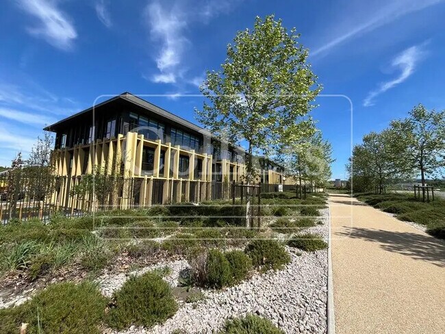 Plus de détails pour 340 Rue Emilien Gautier, Aix-en-Provence - Bureau à louer