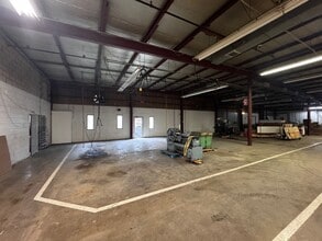 10 Fernwood Lake Ave, Gloucester, MA à louer Photo intérieure– Image 2 sur 4