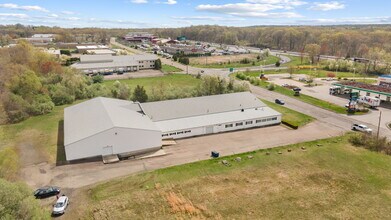 16 E Industrial Rd, Branford, CT à louer Photo intérieure– Image 1 sur 31