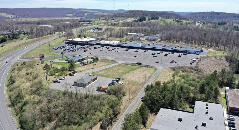10701 New Georges Creek Rd SW, Frostburg, MD à louer - Photo de l’immeuble – Image 2 sur 4