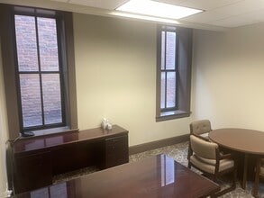 215 S Main St, Council Bluffs, IA à louer Photo intérieure– Image 1 sur 7