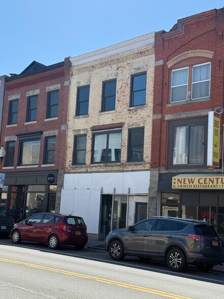 252 Main St, Johnson City, NY à vendre - Photo de l’immeuble – Image 1 sur 6