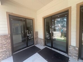 2959 Alafaya Trl, Oviedo, FL à louer Photo intérieure– Image 1 sur 16