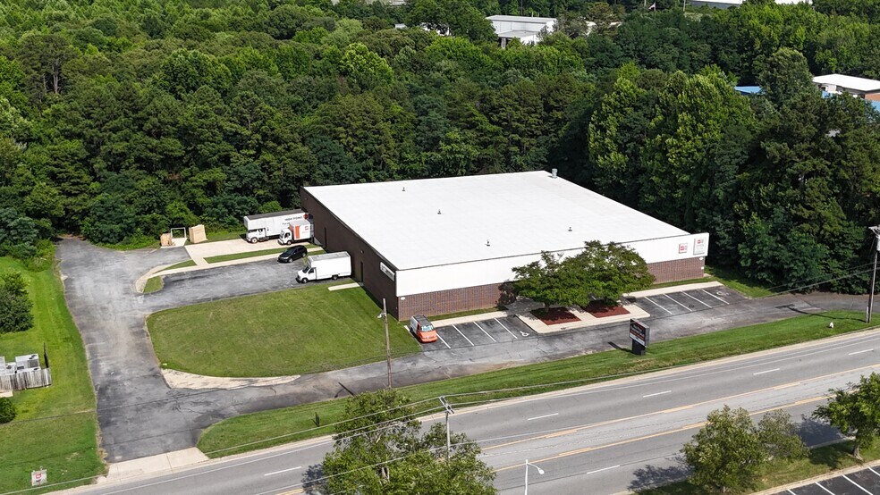 2035 Brentwood St, High Point, NC à louer - Aérien – Image 2 sur 5