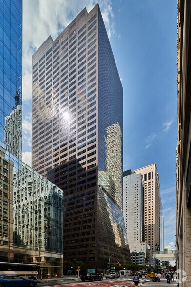 520 Madison Ave, New York, NY à louer - Photo principale – Image 1 sur 5