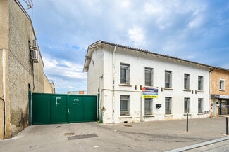 Plus de détails pour Local d’activités à vendre