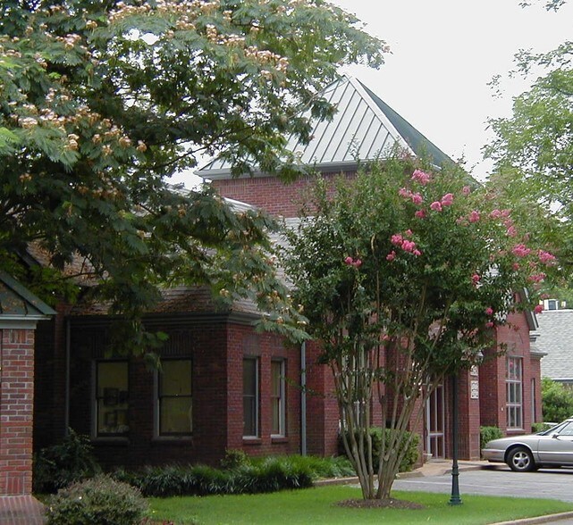 165 N Main St, Collierville, TN à louer - Photo de l’immeuble – Image 1 sur 4