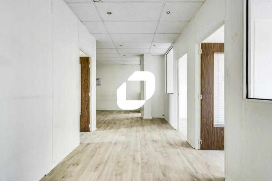 Bureau dans Noisiel à louer - Photo de l’immeuble – Image 3 sur 13