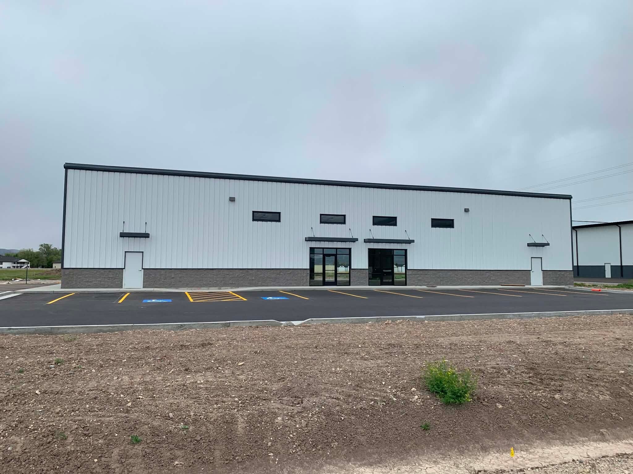 9471 N 5400 W, Elwood, UT à louer Photo de l’immeuble– Image 1 sur 9