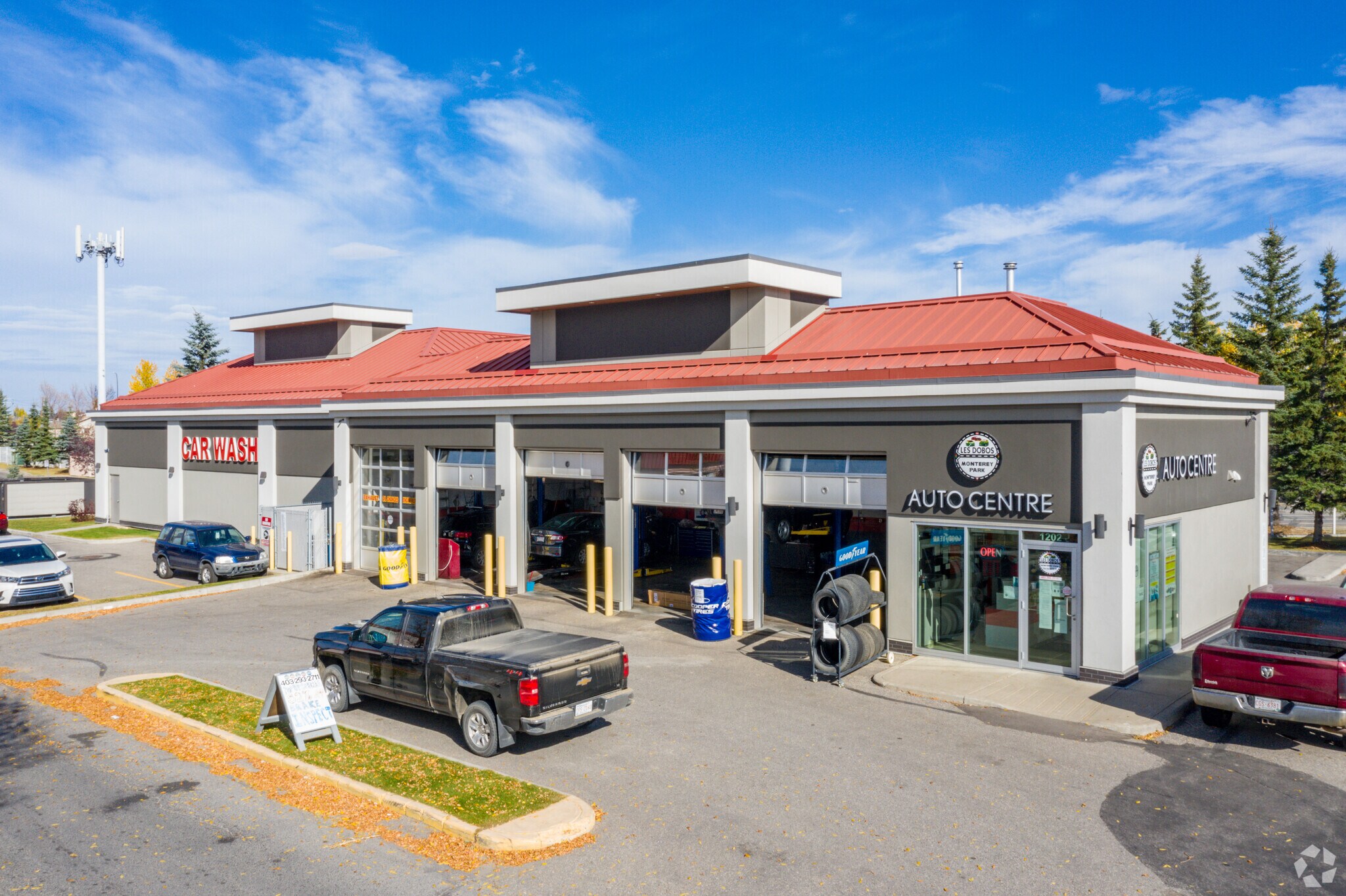 2220 68th St NE, Calgary, AB à louer Photo de l’immeuble– Image 1 sur 5