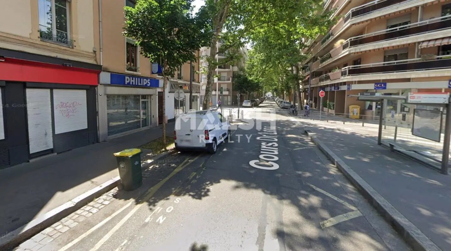 Local commercial dans Lyon à louer Photo de l’immeuble– Image 1 sur 3