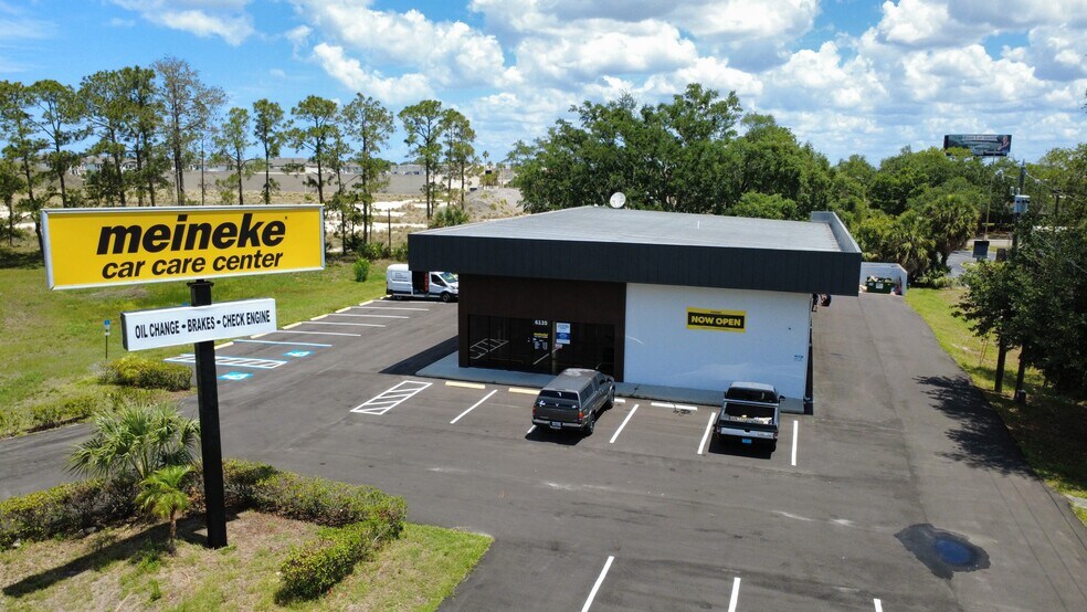 6135 Salt Springs Rd, Port Richey, FL à vendre - Photo de l’immeuble – Image 1 sur 9