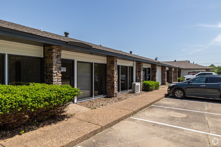 2003 SE Walton Blvd, Bentonville, AR à vendre - Photo de l’immeuble – Image 3 sur 3