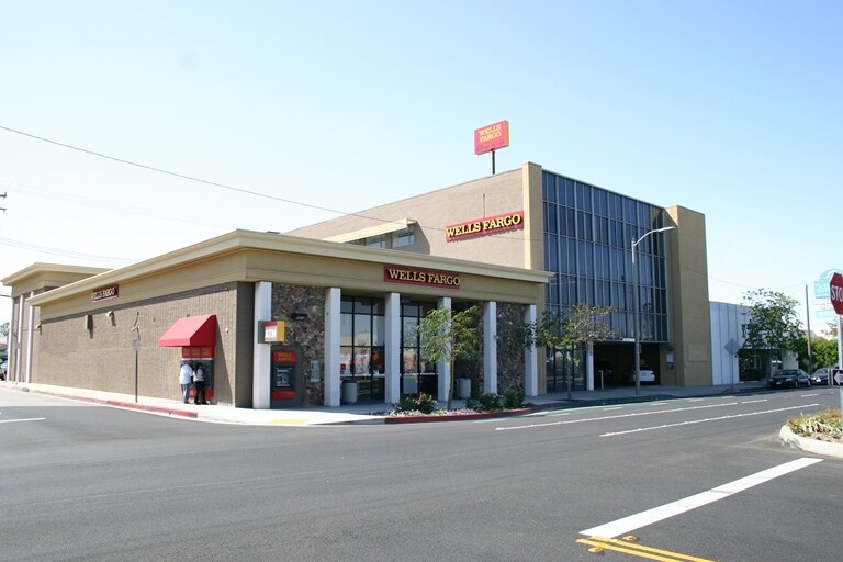 13543-13545 Hawthorne Blvd, Hawthorne, CA à louer Photo principale– Image 1 sur 9