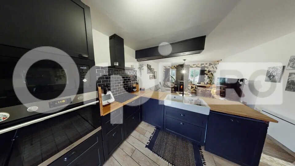 Local d'activités dans CRIQUETOT-L'ESNEVAL à vendre - Photo intérieure – Image 2 sur 12