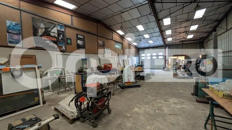 Local d'activités dans Le Pouliguen à vendre - Photo de l’immeuble – Image 2 sur 3