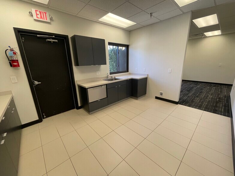 2700 Farmington Ave, Farmington, NM à vendre - Photo de l’immeuble – Image 2 sur 54