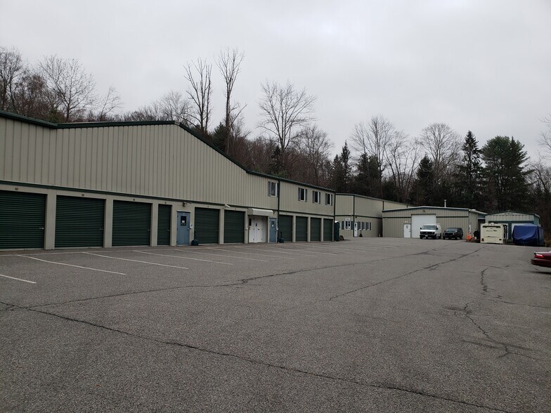 164 Route 311, Carmel, NY à louer - Photo de l’immeuble – Image 2 sur 20