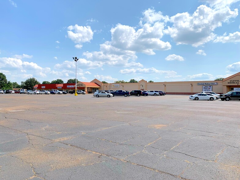 810 E Highway 8, Cleveland, MS à louer - Photo de l’immeuble – Image 2 sur 3