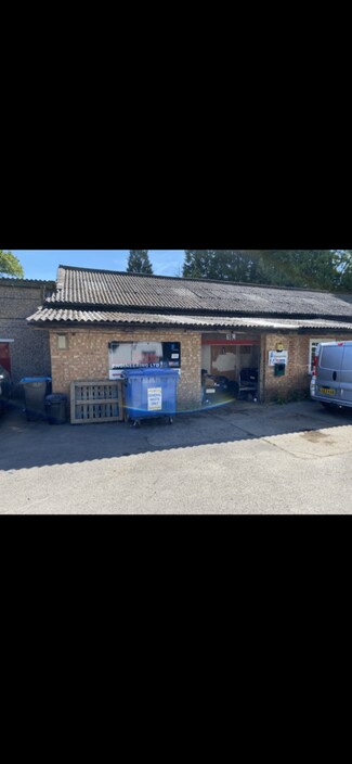 Plus de détails pour Ivy Dene Ln, East Grinstead - Industriel/Logistique à louer