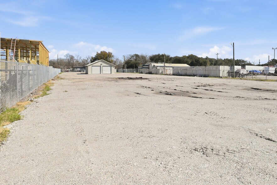 12115 West Dr, Cypress, TX à louer - Photo de l’immeuble – Image 3 sur 47