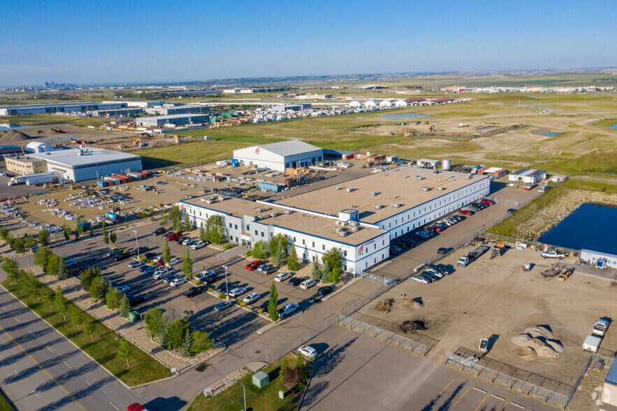 261185 Wagon Wheel Way, Calgary, AB à louer - Aérien – Image 2 sur 4
